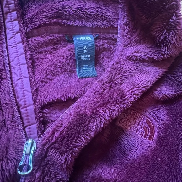 The North Face Deep Purple Fleece Jacket - Picture 3 of 3